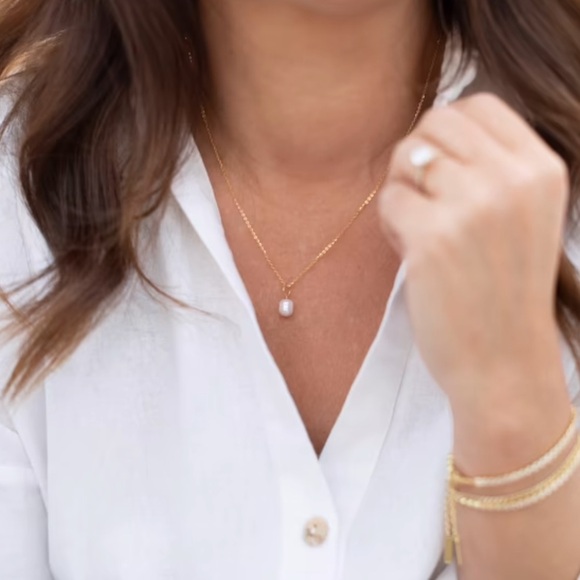 Knots and Pipes: Custom Baroque Pearl Necklace from Summer 2024 Jilly Box - Picture 1 of 8